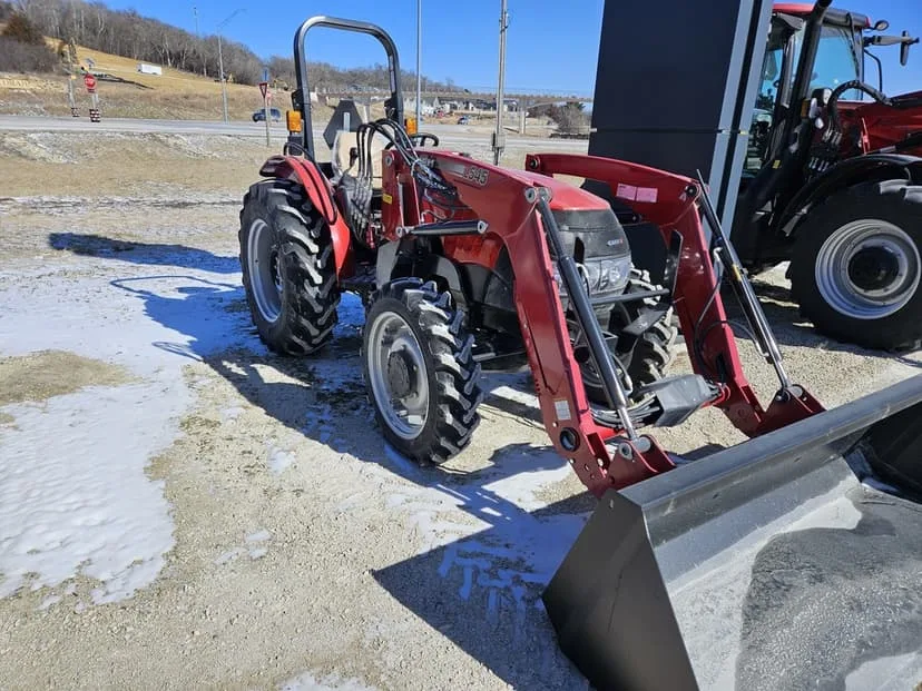 2018 Case IH Farmall 50A - Thumbnail 3